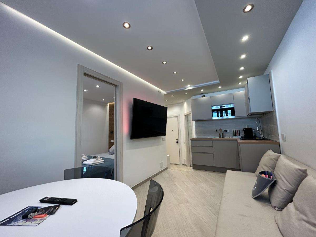 Terra Apartment - Ski In & Ski Out - Cerviniaholidays-Com Breuil-Cervinia Exterior photo